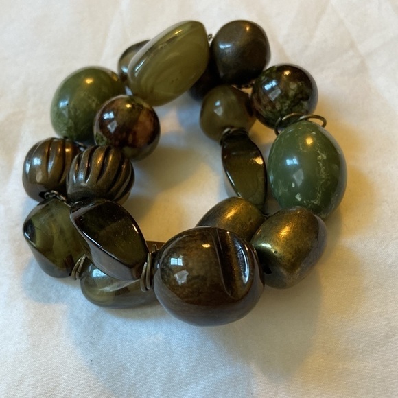 Vintage Chunky Faux Jade Beaded Bracelet - Picture 3 of 9